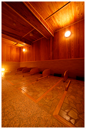 岩盤浴【全12席】 北投石使用。ラジウムの効果で、健康や美容に癒しとやすらぎのひと時を…。